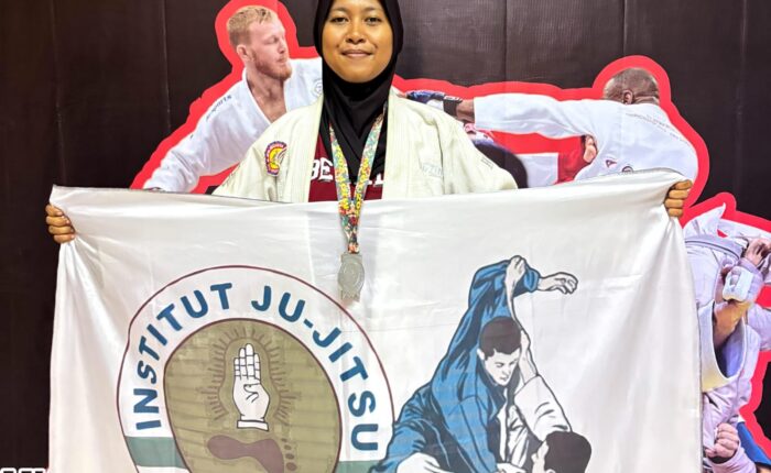 Medali Perak